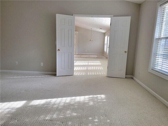 Building Photo - 784 Steffi Ct NW