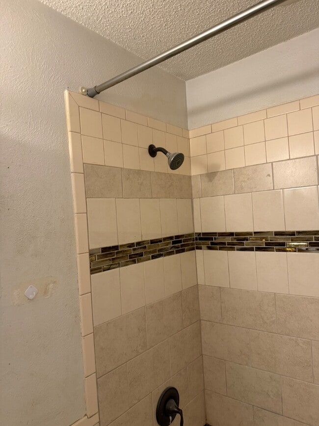 Building Photo - 1460 N Edward St