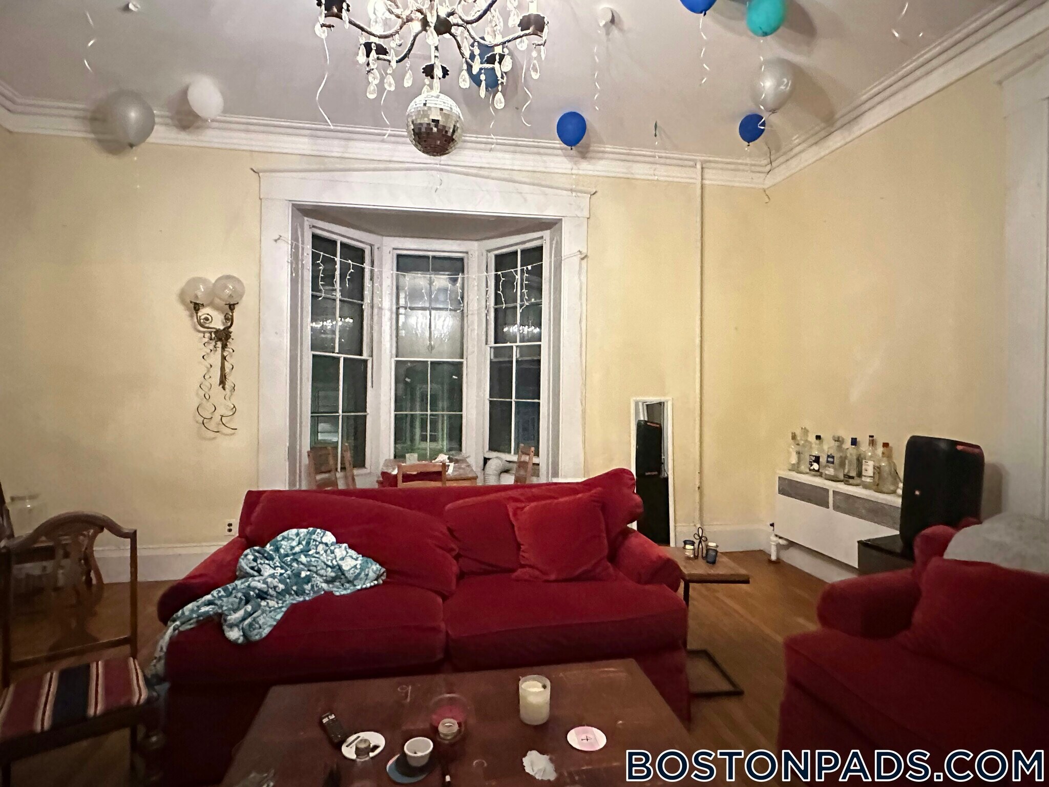 Building Photo - 139 Hillside St