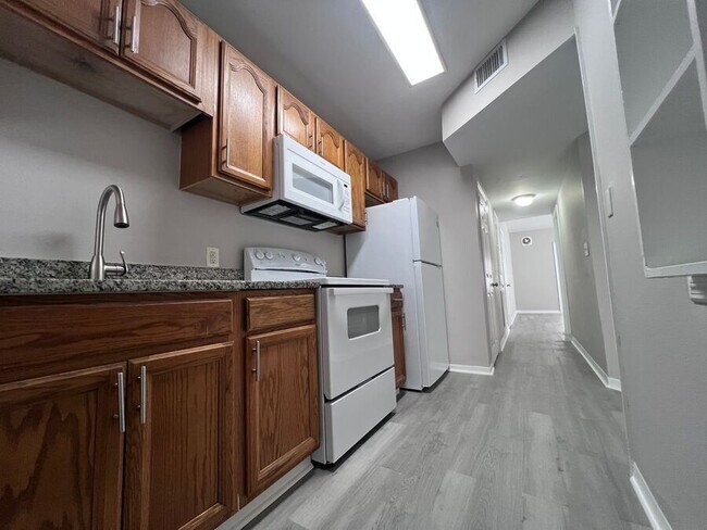 Building Photo - 163 Ave A SE