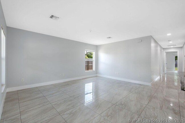 Building Photo - 1506 S J St