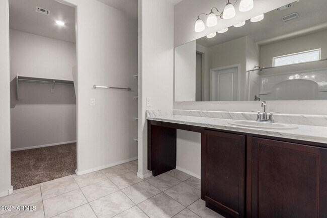 Building Photo - 1925 W Pima Ave