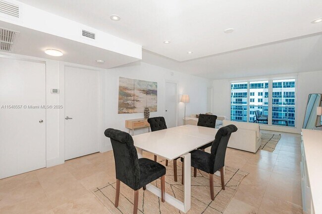 Building Photo - 2301 Collins Ave