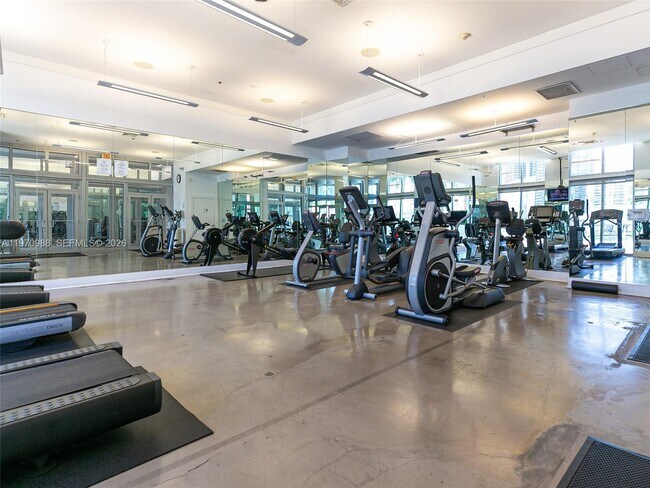 Building Photo - 90 SW 3rd St