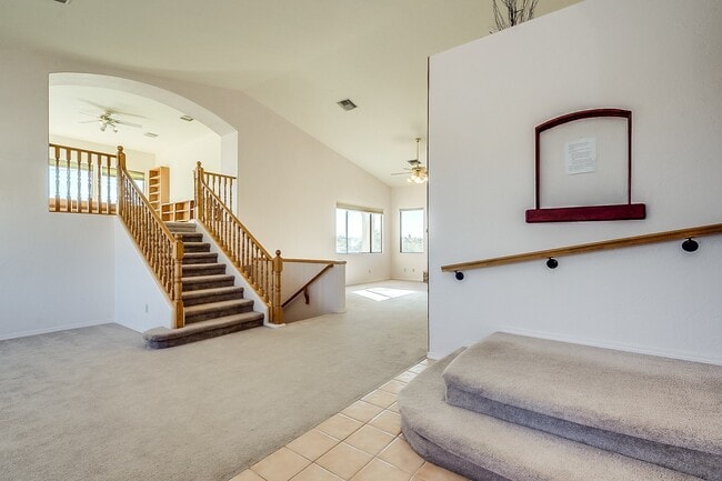 Building Photo - 5631 N Paseo Otono