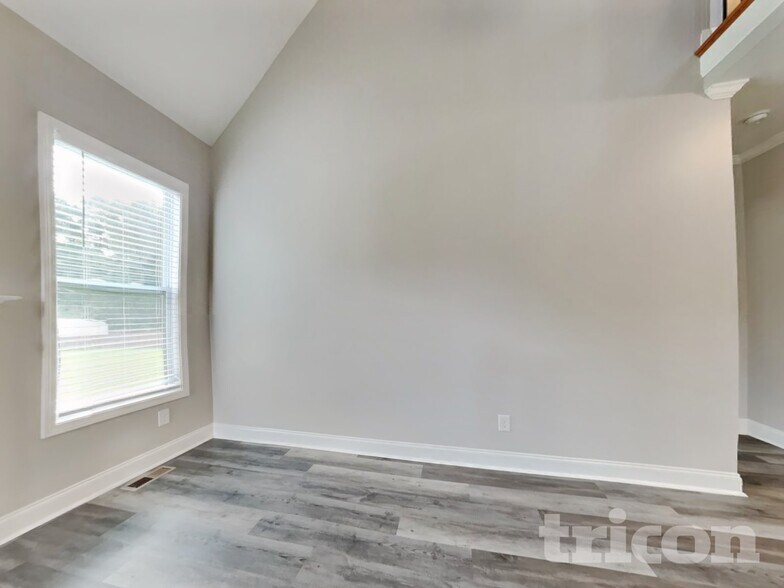 Building Photo - 3020 Plantation Glen Dr