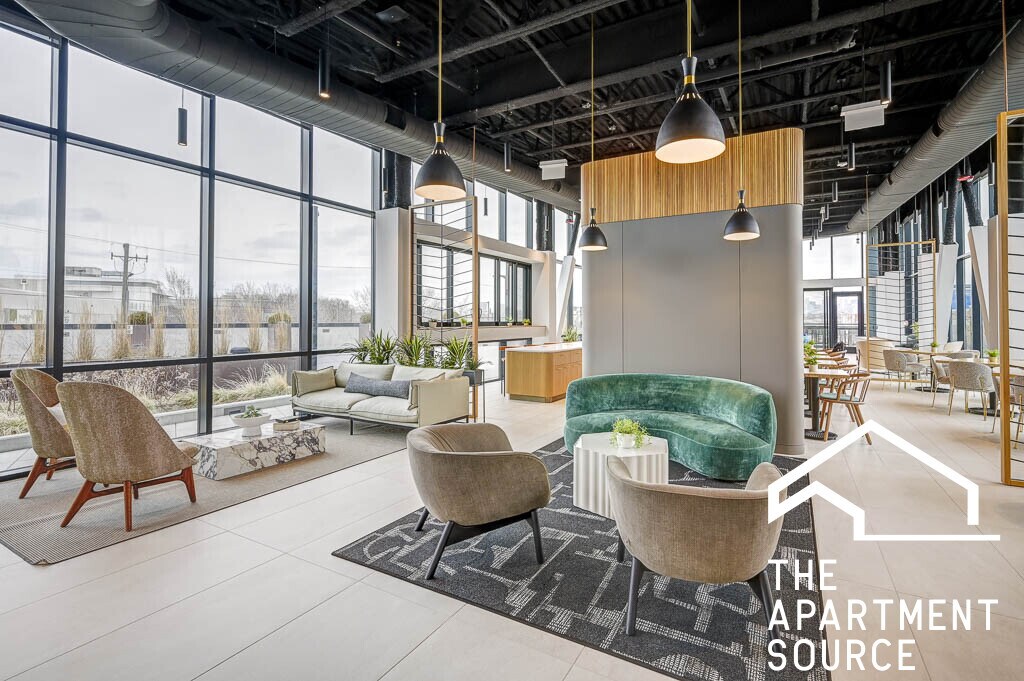 Building Photo - 2155 N Elston Ave