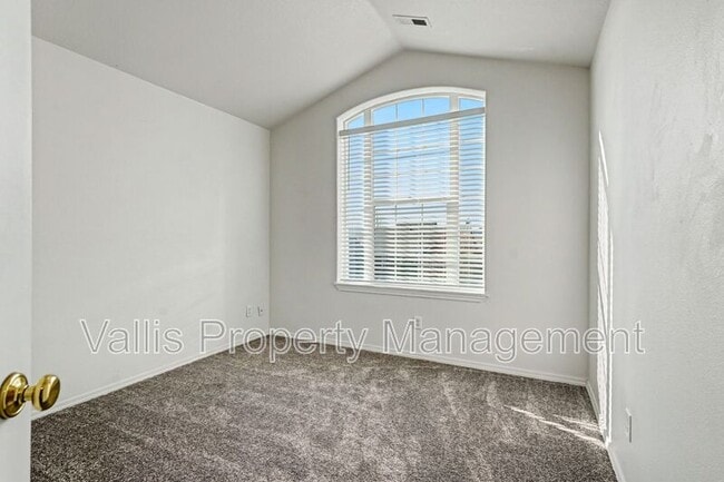 Building Photo - 4936 Evie Jean St NE