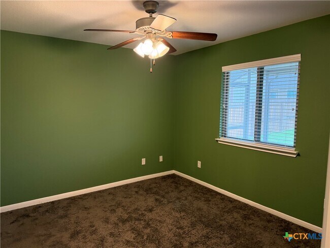 Building Photo - 8016 Bridgepointe Dr