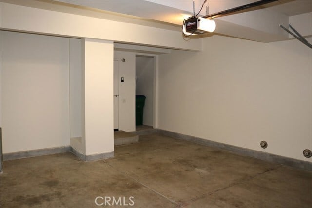 Building Photo - 64 Valmont Way