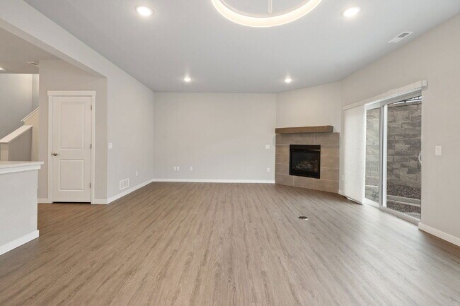 Building Photo - 5497 Carvel Grove