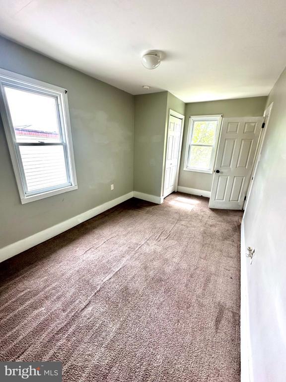 Building Photo - 614 Beech St