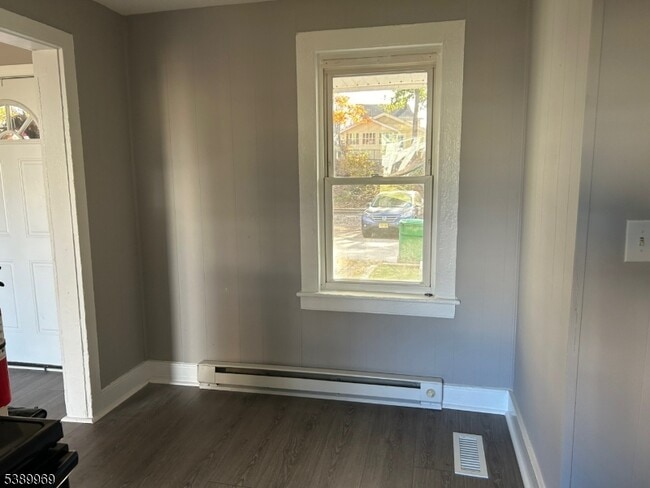 Building Photo - 129 Bergen St