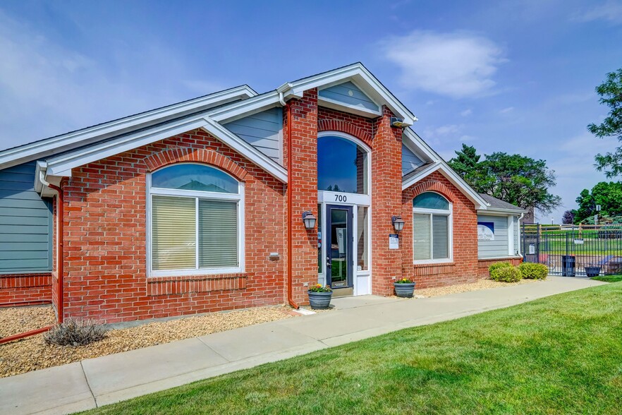 Building Photo - North Creek Apartments