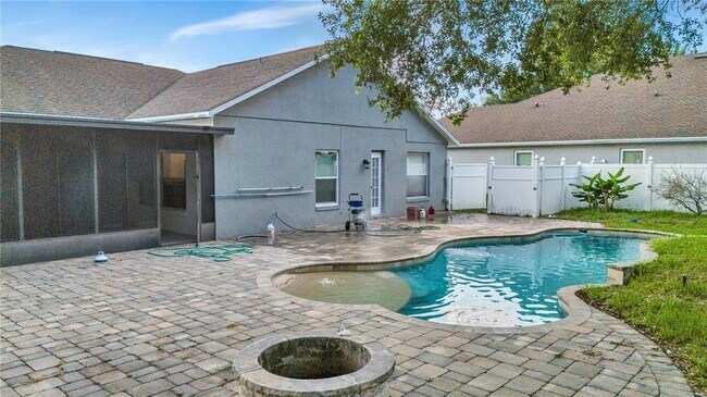 Building Photo - 2031 Wintermere Pointe Dr