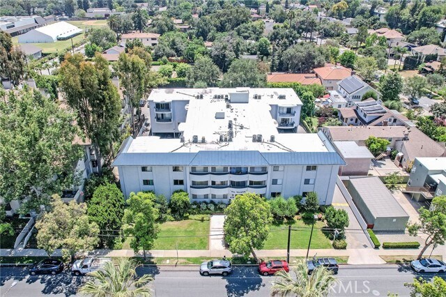 Building Photo - 972 E California Blvd