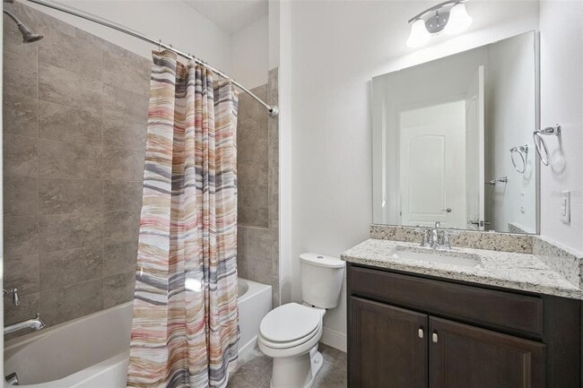 Building Photo - 5013 E Fountainwood Dr