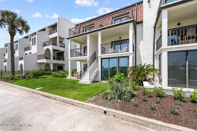 Building Photo - 2343 Costa Verde Blvd