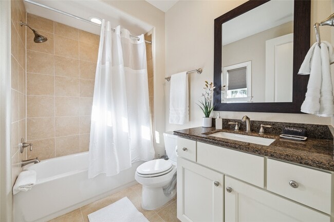 Building Photo - 9455 Fannin St