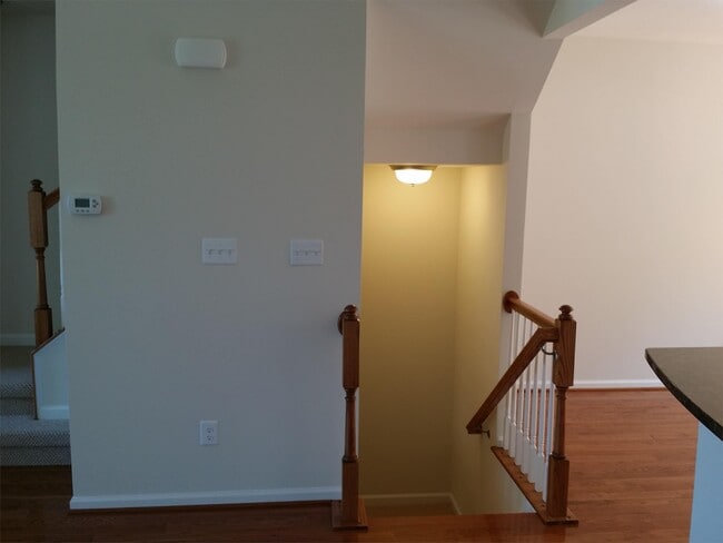 Building Photo - 22854 Yellow Oak Terrace