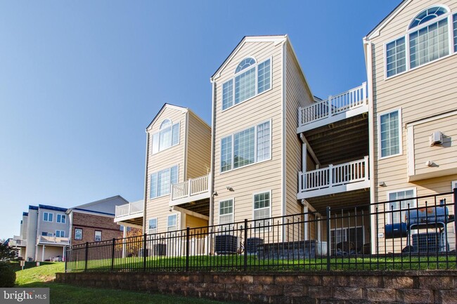 Building Photo - 7757 Crystal Brook Way