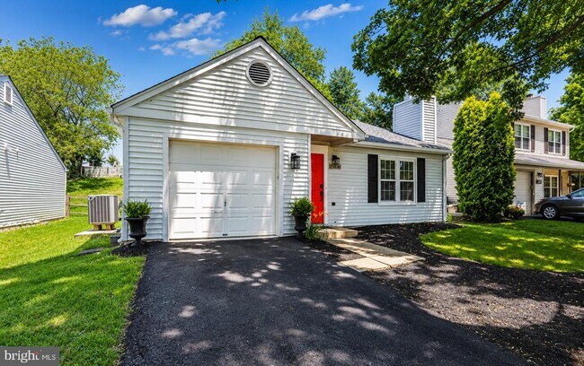 Building Photo - 13348 Neerwinder Pl