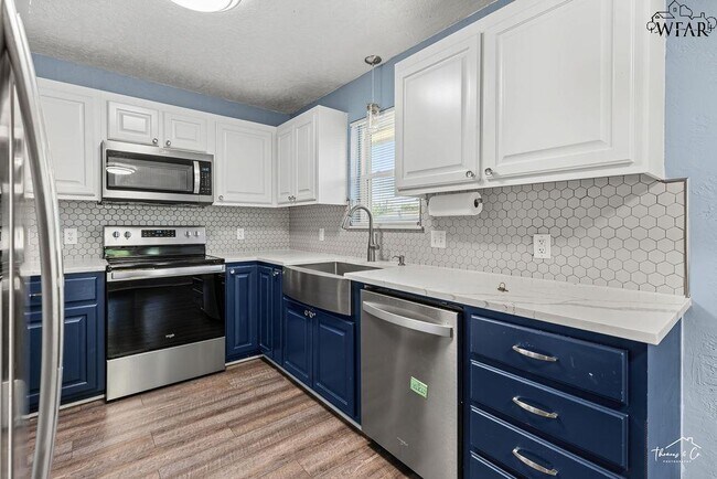 Building Photo - 1 McNabb Cir