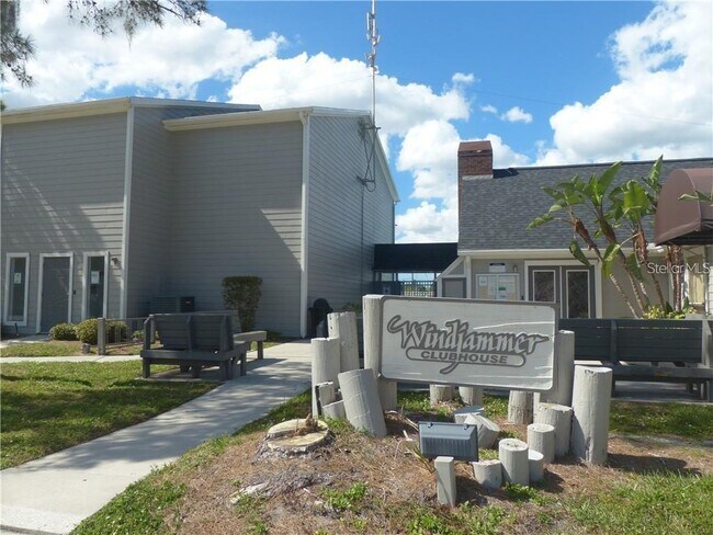 Building Photo - 1400 Gandy Blvd N