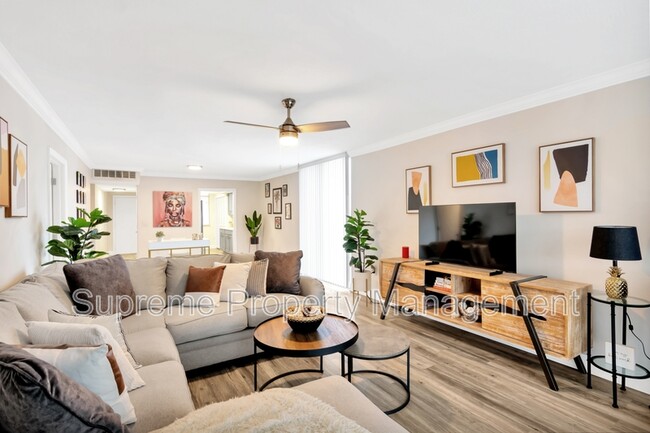 Building Photo - 1001 Pearce Dr