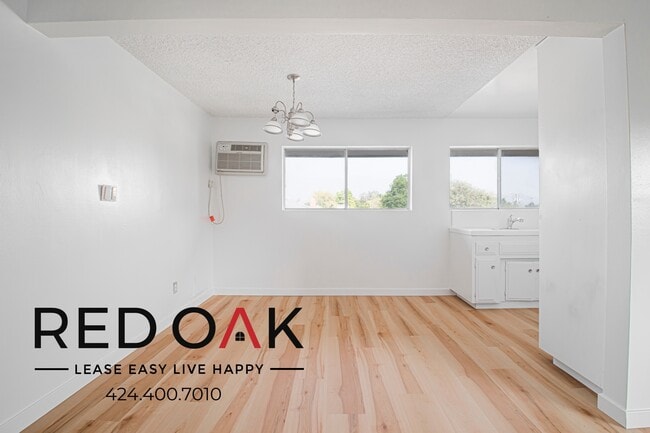 Building Photo - 401 Raymond Ave