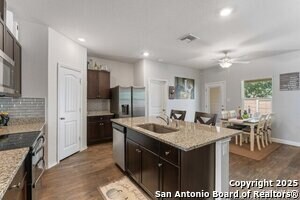 Building Photo - 829 Margay Lp