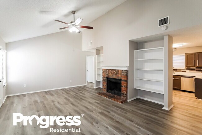 Building Photo - 1201 Cardinal Oaks Dr