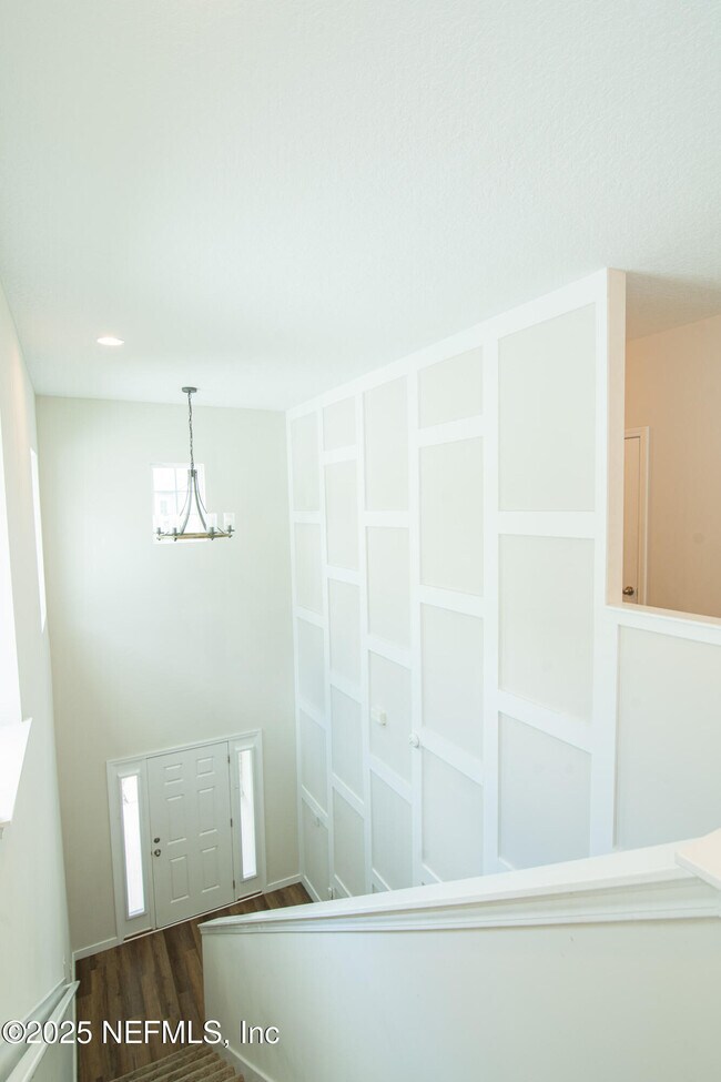 Building Photo - 690 Windermere Way