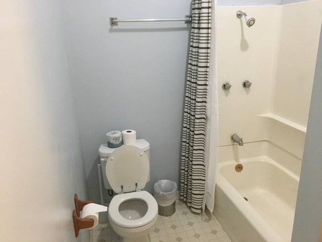 Bathroom - 2762 23rd St