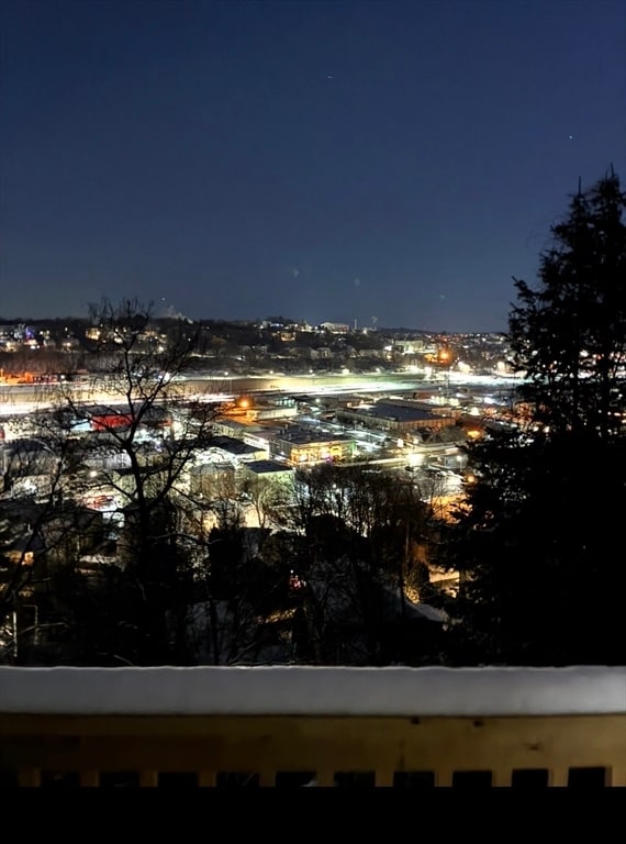 Building Photo - 100 Elliot St