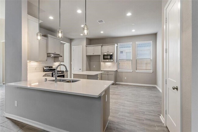 Building Photo - 4207 Maple Glen Dr