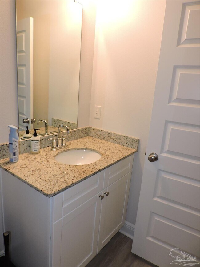 Building Photo - 7170 Village Ln