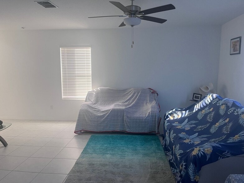 Building Photo - 6213 Back Forty Lp