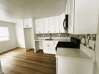 Building Photo - 13811 La Pat Pl