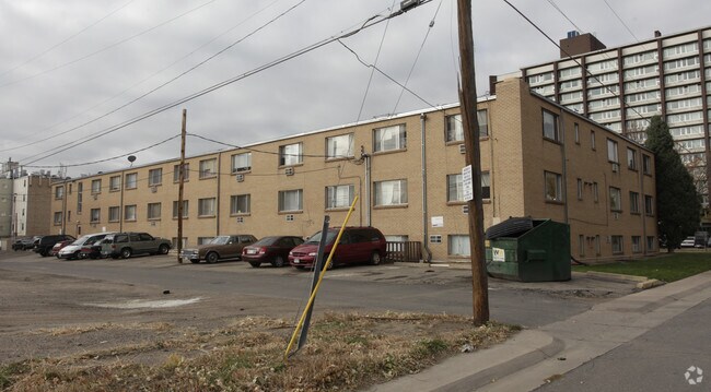 Building Photo - Xavier Landing