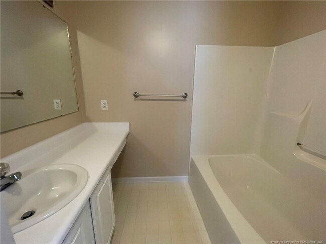 Building Photo - 509 Meadowland Ct