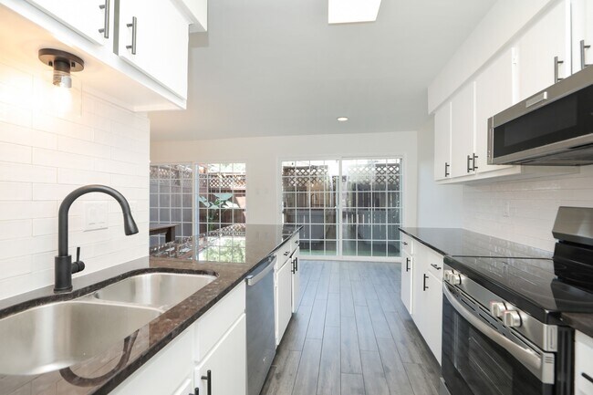 Building Photo - 5800 Lumberdale Rd
