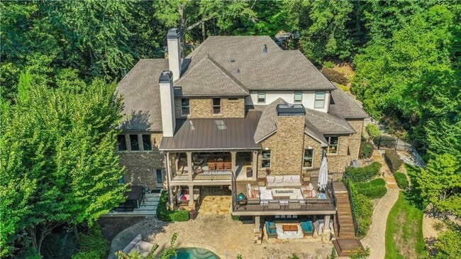 Building Photo - 5265 Peachtree Dunwoody Rd NE