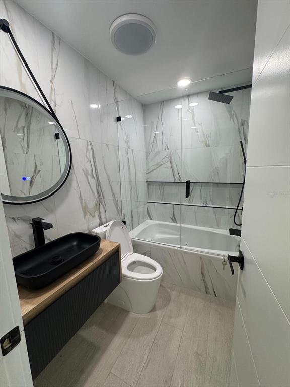 Building Photo - 13916 Ginger Creek Blvd