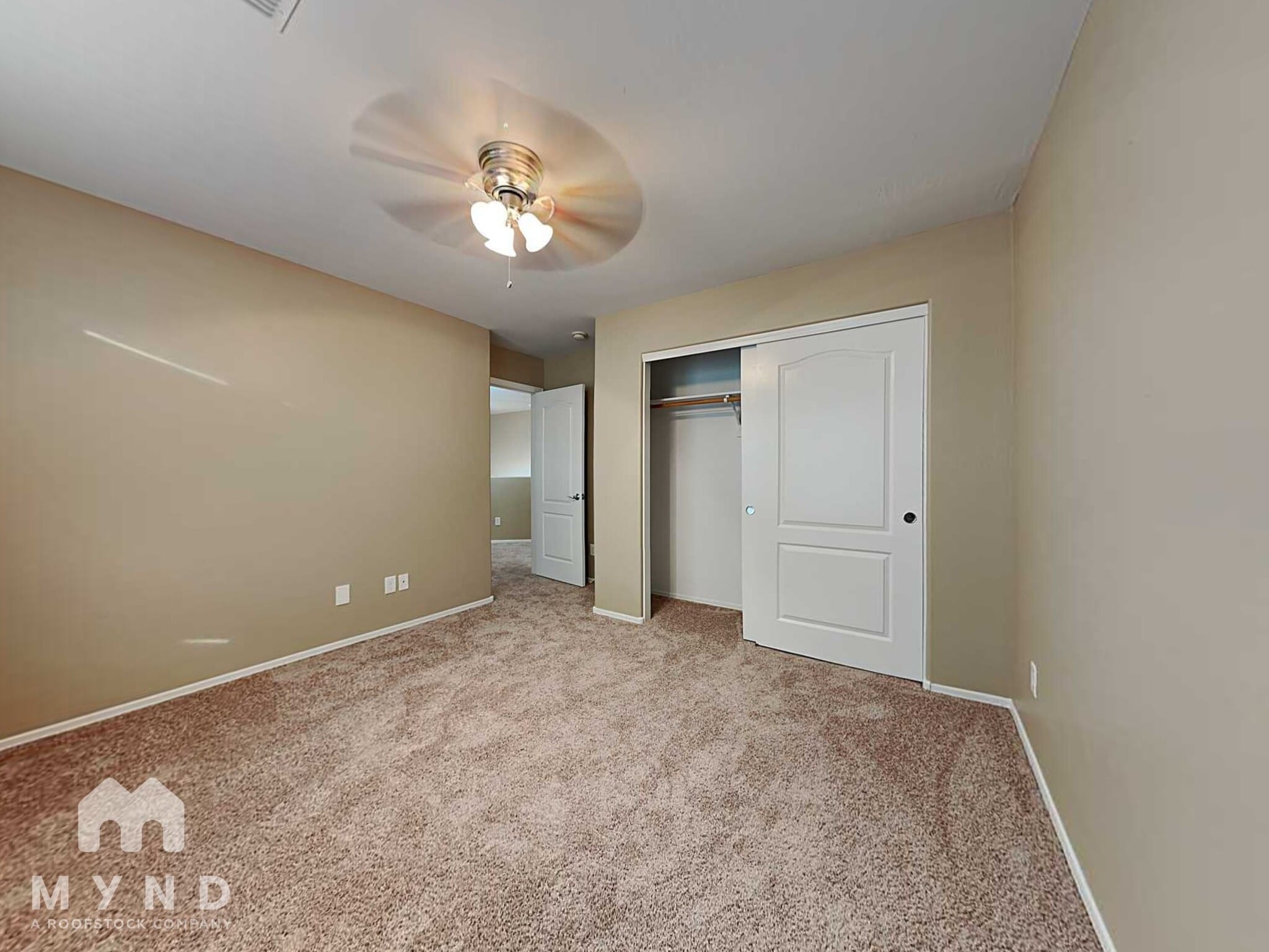 Building Photo - 9924 E Edgewood Ave