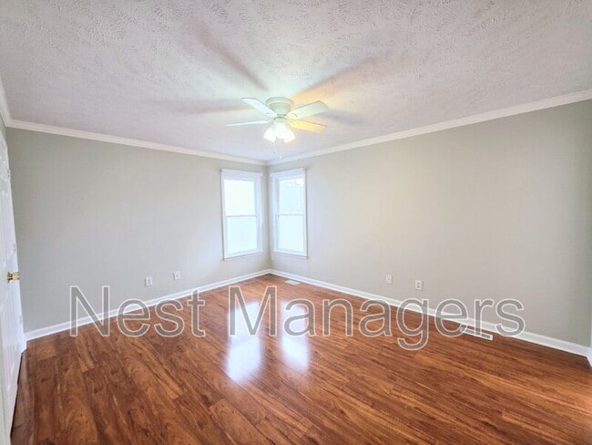 Building Photo - 7320 Avila Dr