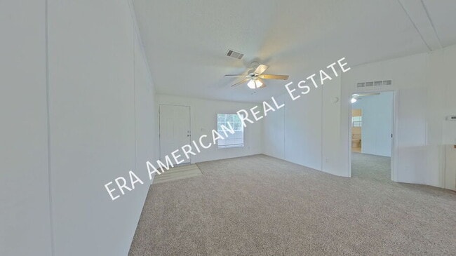 Building Photo - 189 Benjamin St