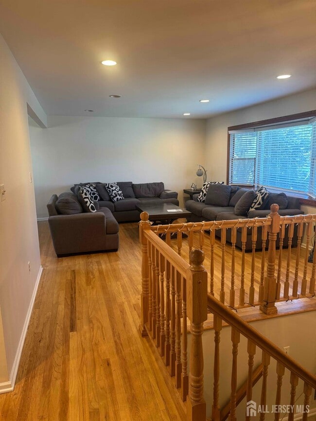 Building Photo - 5 Timothy Ct