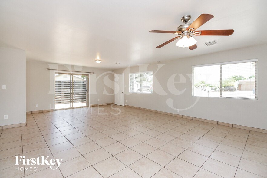 Building Photo - 14623 N 32nd Pl