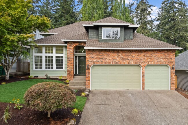 Primary Photo - Remodeled 5 Bedroom House in Beaverton!